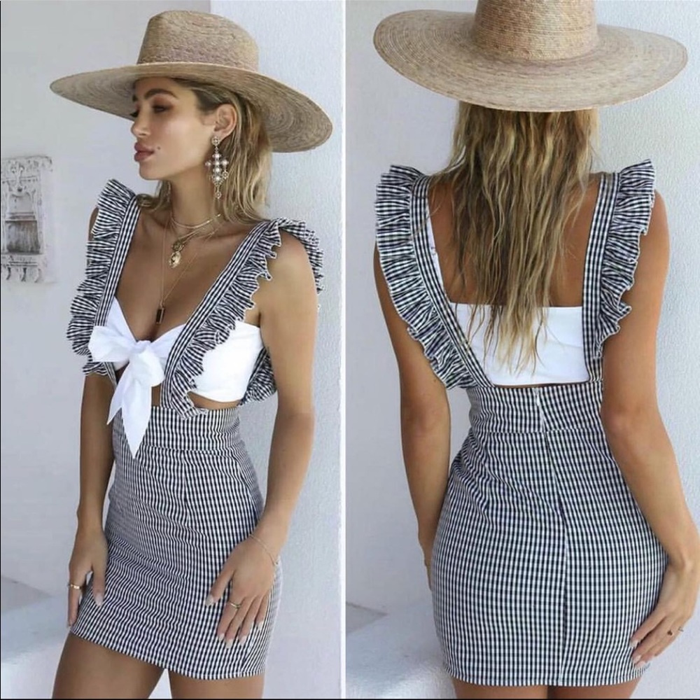 Small Black & White Ruffles dress NWT